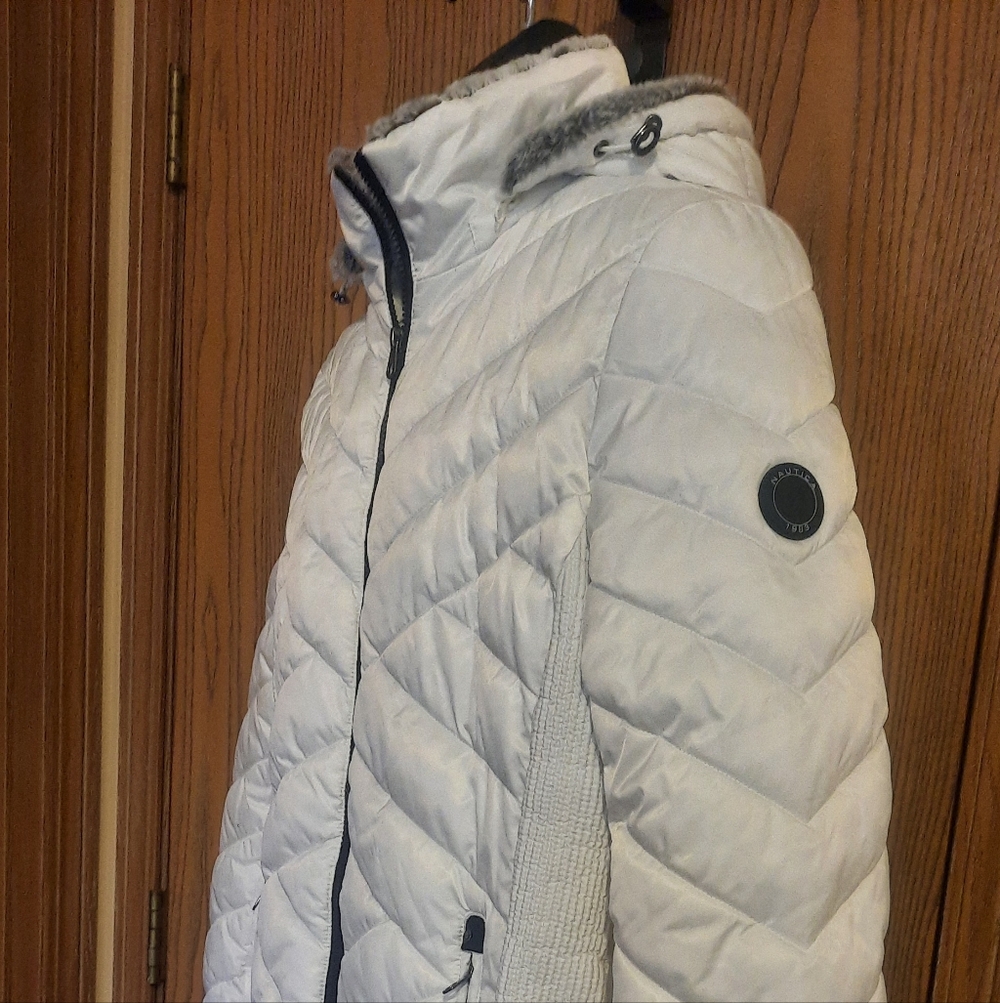 Nautica Women's White Puffer Jacket with Faux Fur Hood - Picture 8 of 13